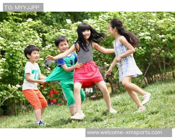 草坪充气足球带来的欢乐体验与家庭互动的完美结合 草坪充气足球带来的欢乐体验与家庭互动的完美结合